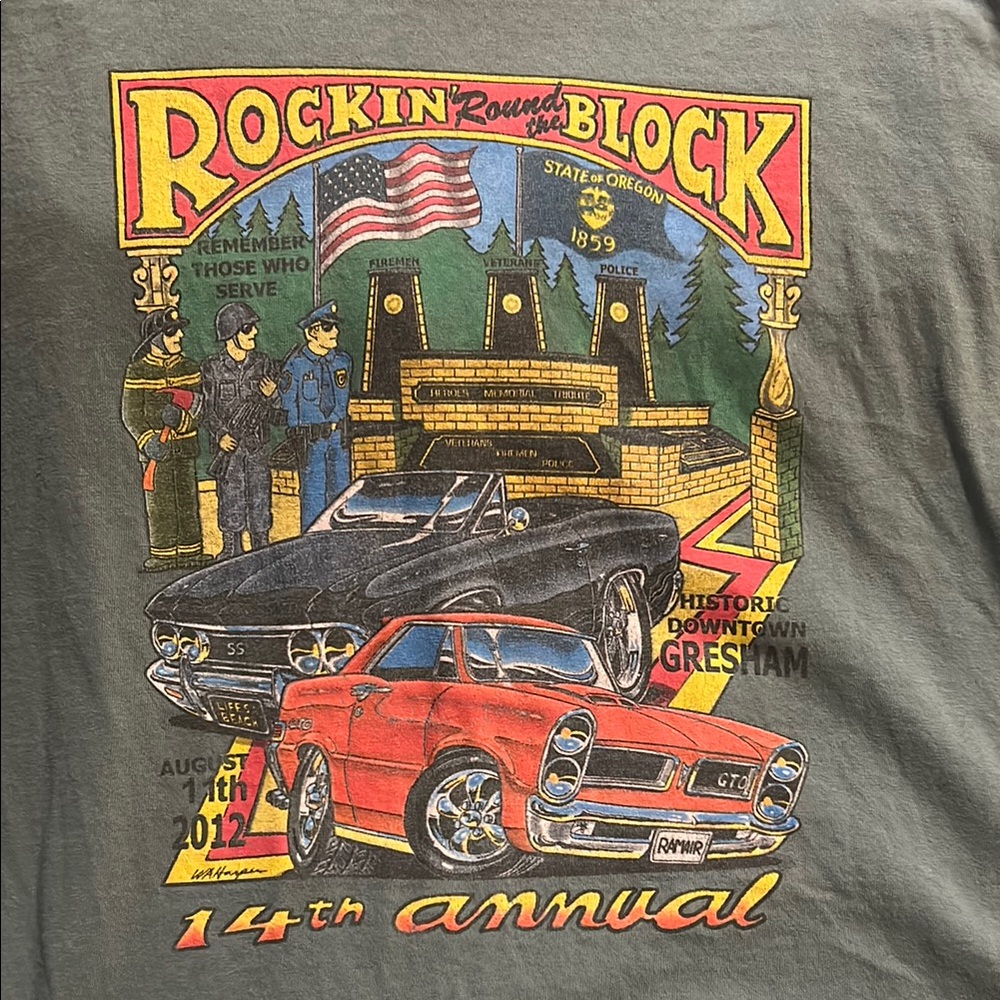 Green Vintage Rockin' Round the Block Graphic T-Shirt